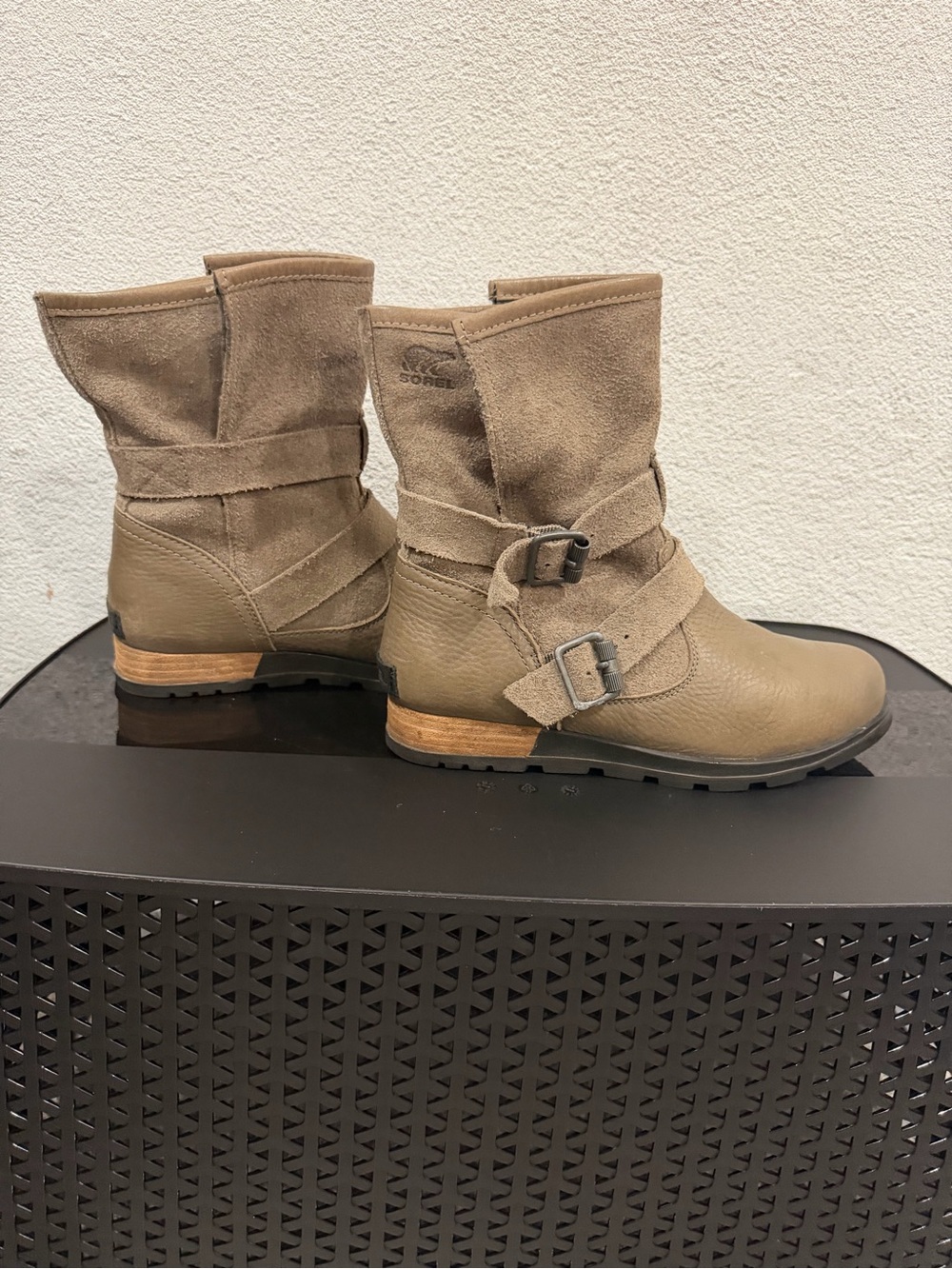 Sorel Taupe Leather & Suede Buckle Ankle Boots